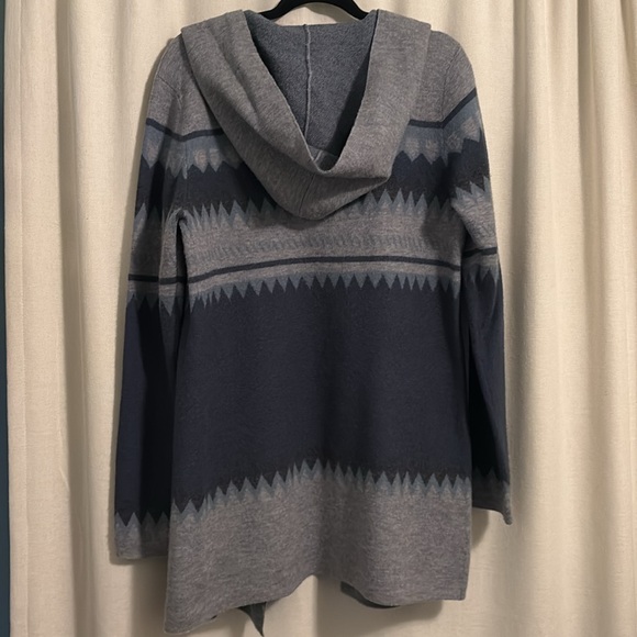 Toad & Co. Heartfelt wool cardigan with hood, size L. - Picture 4 of 4